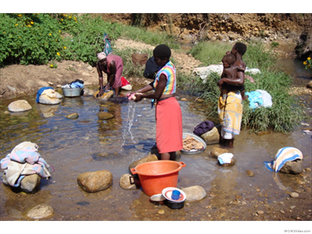 Mulanje at rhe river1003